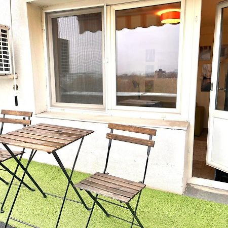 Ferienwohnung Panoramic Lil' Paris Bukarest Exterior foto