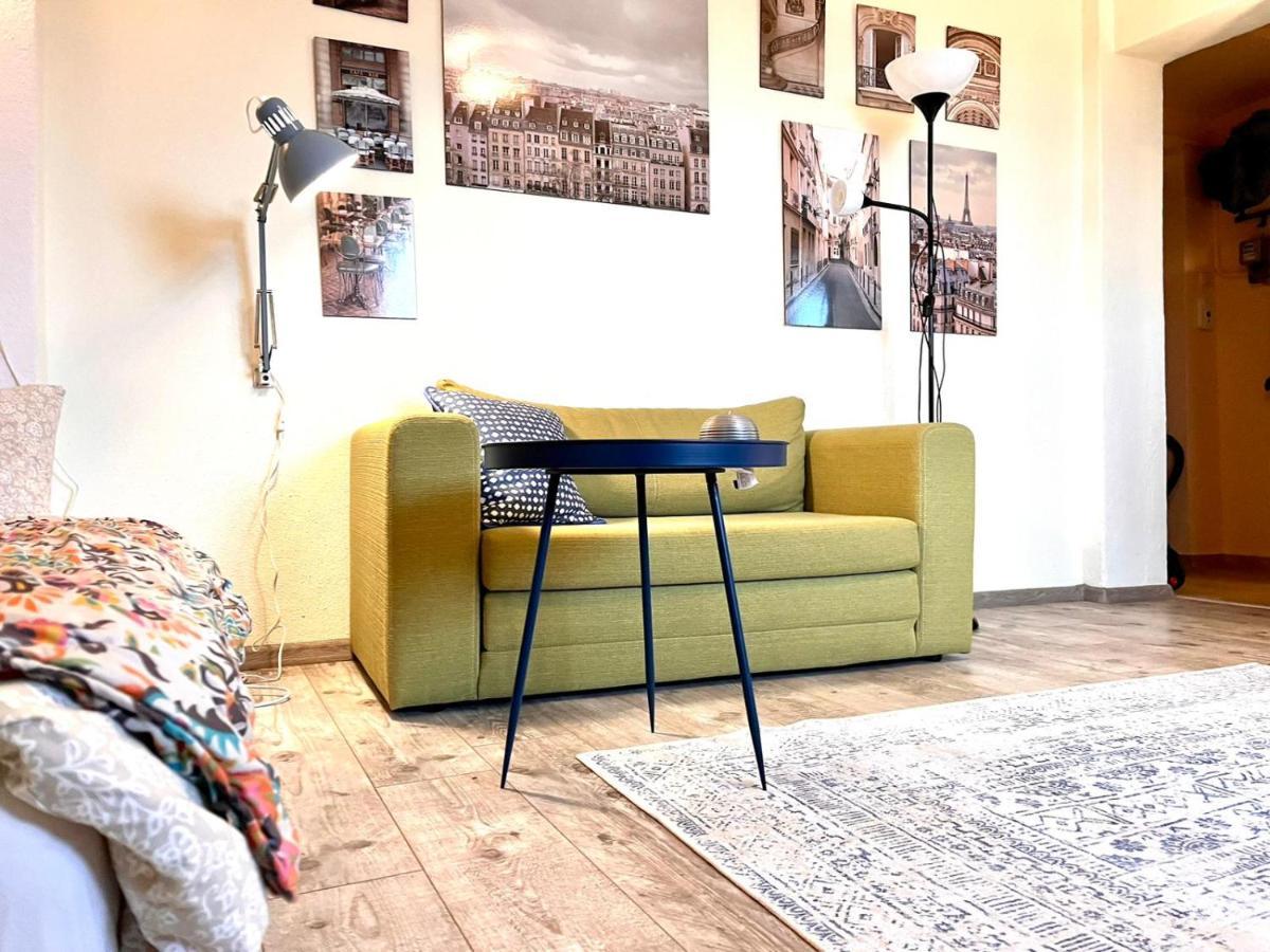 Ferienwohnung Panoramic Lil' Paris Bukarest Exterior foto